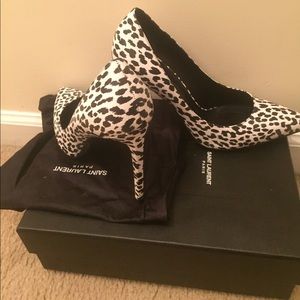 Saint Laurent black n white leopard print heels
